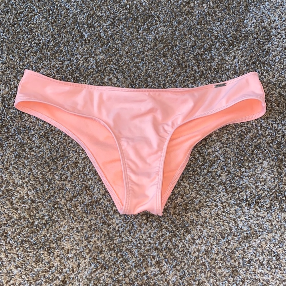 Never worn Hollister bikini bottoms